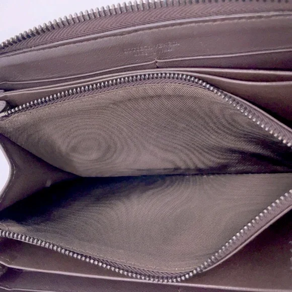 Bottega Veneta Dark Brown Expresso long Leather wallet zip around woven - Picture 14 of 14